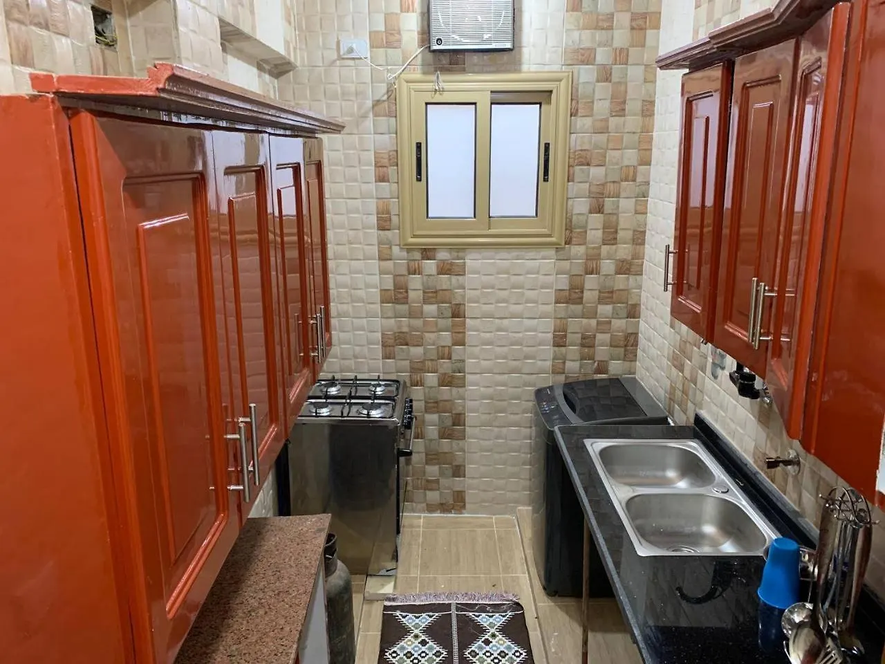 Joy House Apartman Luxor 0*,