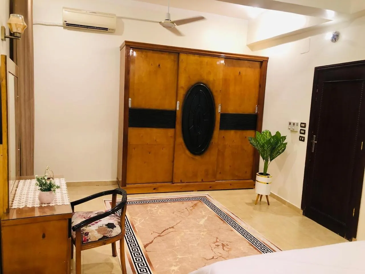 Joy House Apartman Luxor